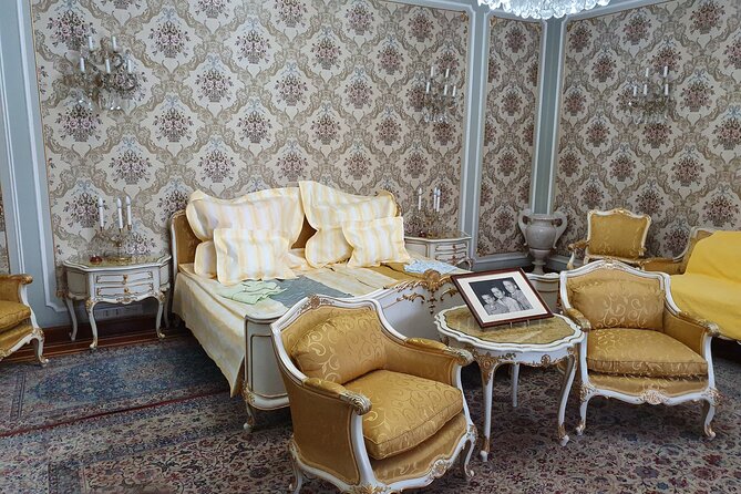 10 h Ceausescu Communism Private Tour in Bucharest plus Dracula's Grave - Tickets, Meals, and Timing: The Three Things That Decide Your Comfort
