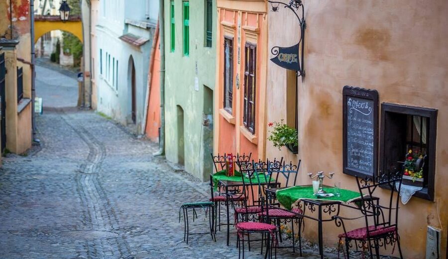 2-Day Transylvania Break From Bucharest - Day 1, Bucharest to Sighișoara: the ride that actually matters