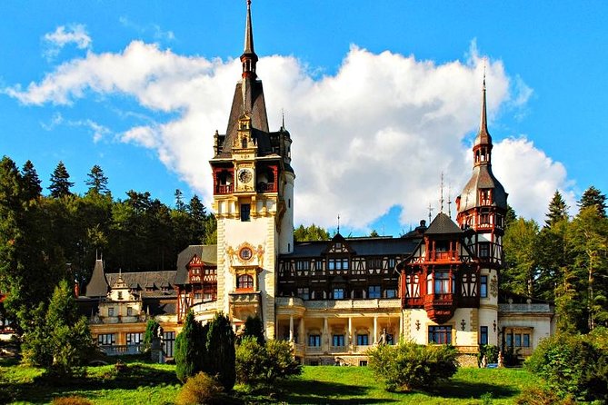 4-Day Private Tour of Transylvania from Bucharest - Day 1: Peles Castle, then Brasov’s towers, gates, and Black Church