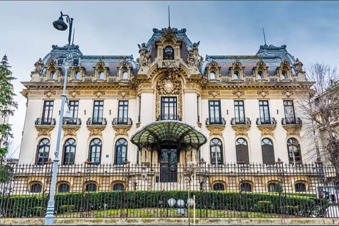 4h Bucharest Panoramic Tour by Car with stops - Biserica Bucur to Piața Universității: quick culture and context stops