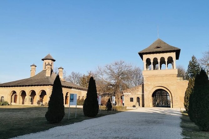 5h Abandoned Fort, Dracula's Grave and Mogoșoaia Palace, Private - Who should book this (and who might not)