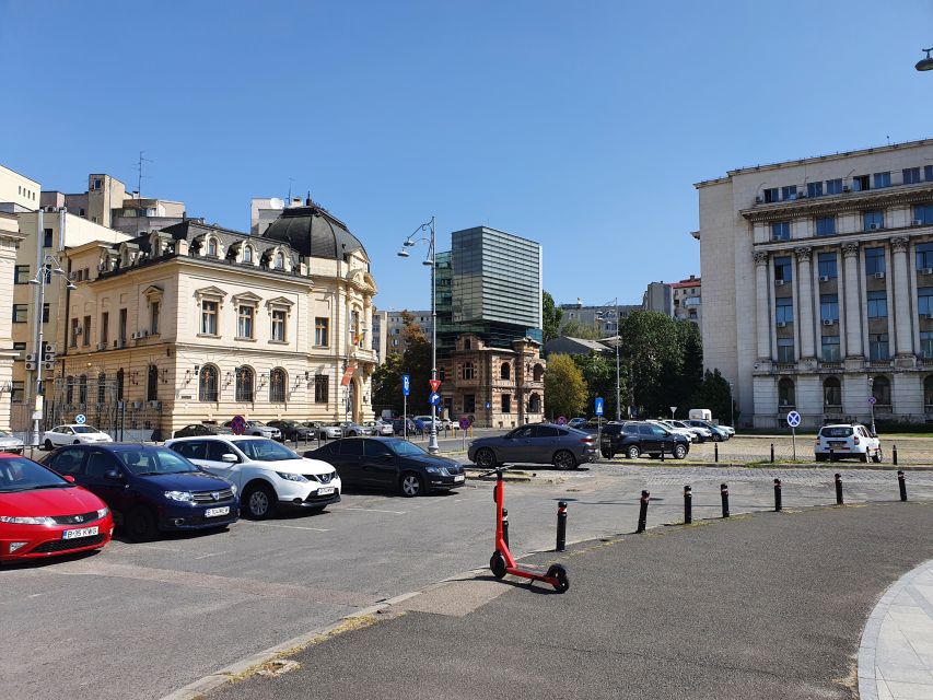 6h Communism Tour in Bucharest with Ceausescu Mansion - Revolution Square and the viewpoint: the 1989 turning point