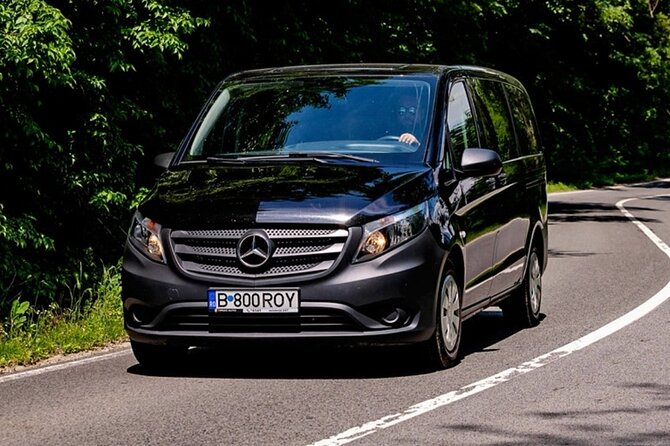 Airport Transfer with Mini-van for 8 passangers - How long it takes, and what to expect on timing