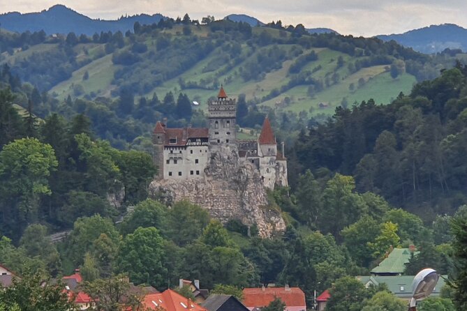 Bran Castle, Peles Castle and Brasov City - Private Tour from Bucharest - Guides and storytelling: why this tour feels better than a checklist