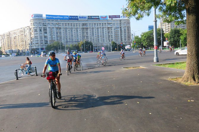 Bucarest à vélo - Herastrau Park: the big green reset for your legs
