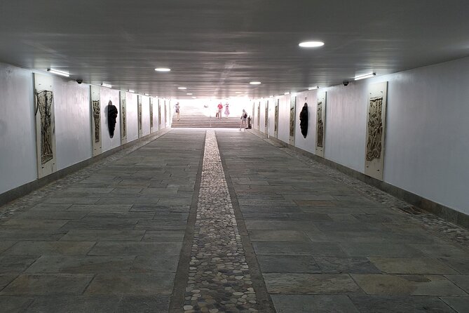 Bucarest Recorrido Peatonal Personalizado - Should you book this Bucharest peatonal with Adriana Chirau?