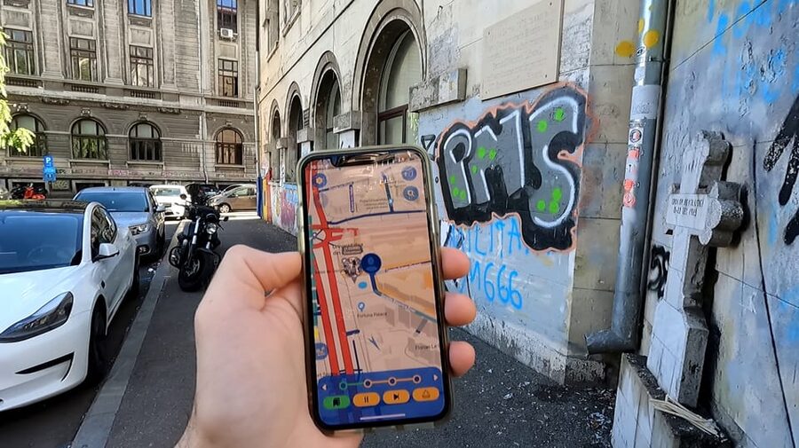 Bucharest 1989 Revolution Walking Tour with Smartphone App - Leplace World setup: the difference between smooth and frustrating