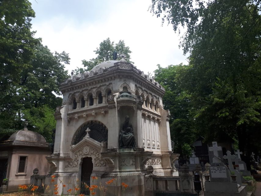 Bucharest: 3-Hour Dark History Tour with a Local - Who This Tour Is Best For