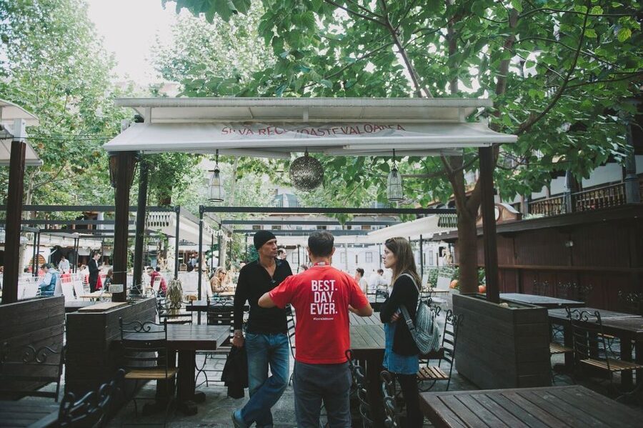 Bucharest: 3-Hour Walking Tour - Carturesti Carusel: the bookstore stop that changes the tone