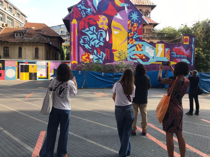Bucharest: Alternative Sightseeing 2.5-3h-Hour Guided Tour - Kraft Market: small spaces, big signals