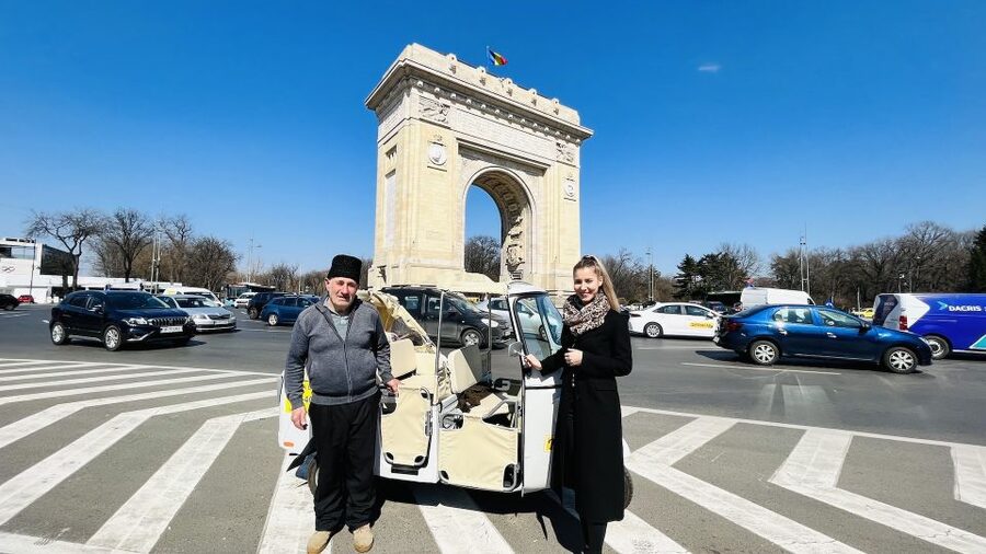 Bucharest: Best of Bucharest Private Tuk-Tuk Tour - 1989 Revolution Square, CEC Palace, and the axis of monuments