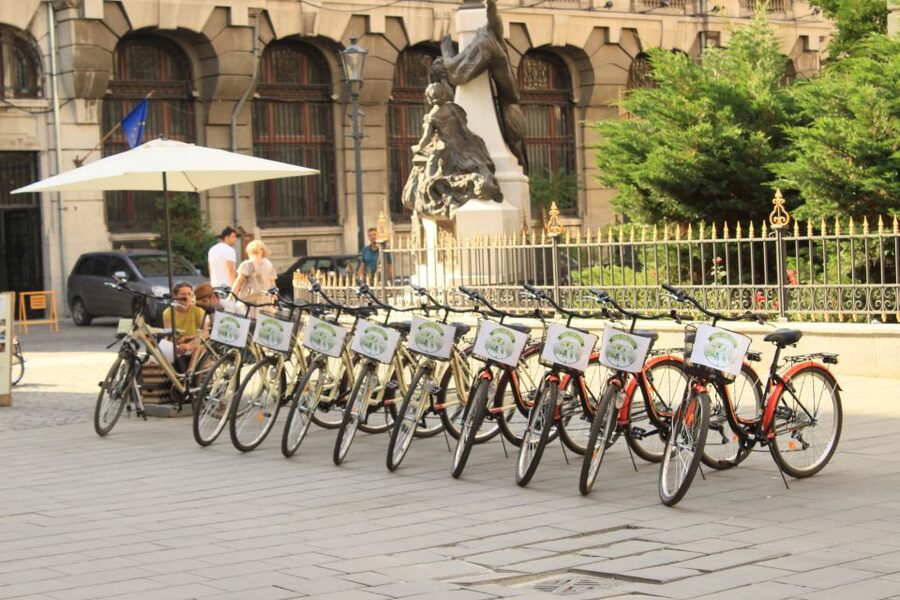 Bucharest Bike Rentals - A realistic one-day rhythm for Bucharest’s main sights