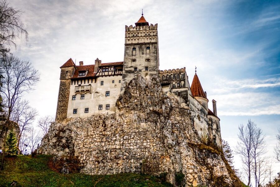 Bucharest: Bran Castle and Bear Sanctuary Small-Group Tour - Bucharest pickup, then Carpathian roads without the big-bus chaos