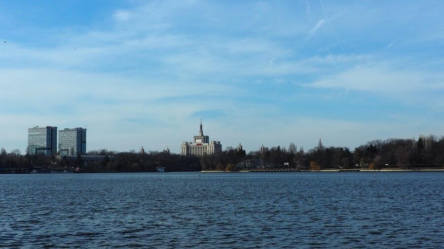 Bucharest by car - full day 'stop and visit' experience - Lunch and refreshment stops that keep the day realistic