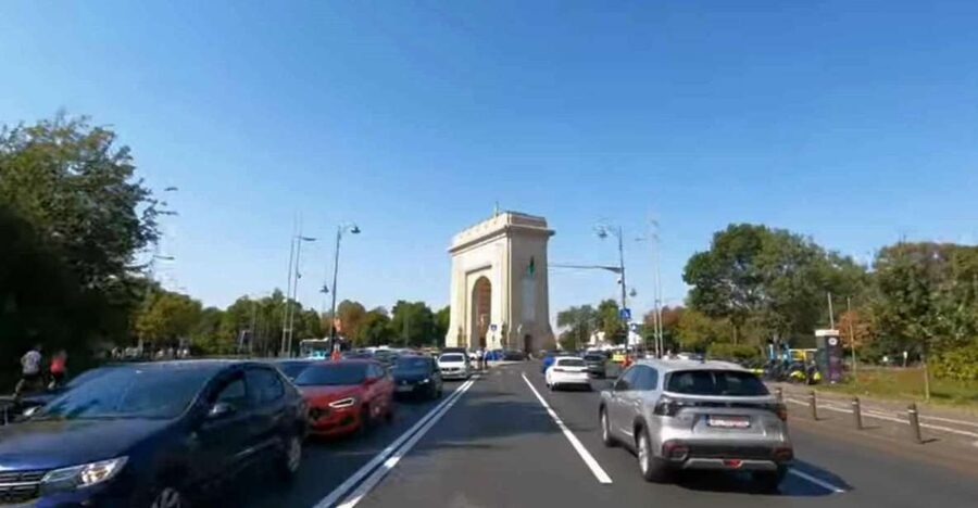 Bucharest by car - full day 'stop and visit' experience - Patriarchy Hill and a mosque pass-by: Bucharest’s faiths in one loop