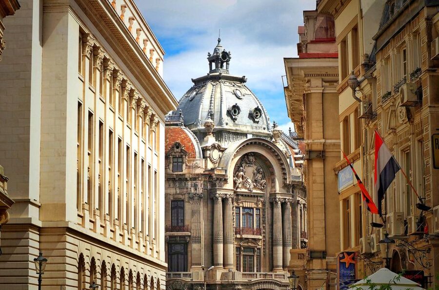 Bucharest: Charm of the Belle Époque Private Tour - The architecture lesson: Neoclassic to Brancovenesc, with a reason for each style