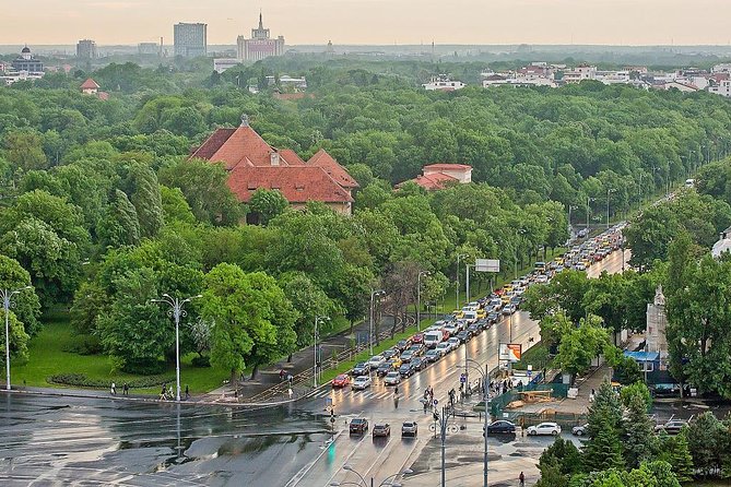 Bucharest City Tour - A Day to Remember - The Guide Factor: What Makes or Breaks a City Tour