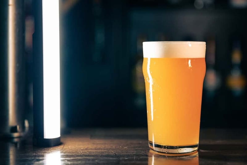 Bucharest: Craft Beer Tour with Traditional Meal - University Square meets the beer-first route