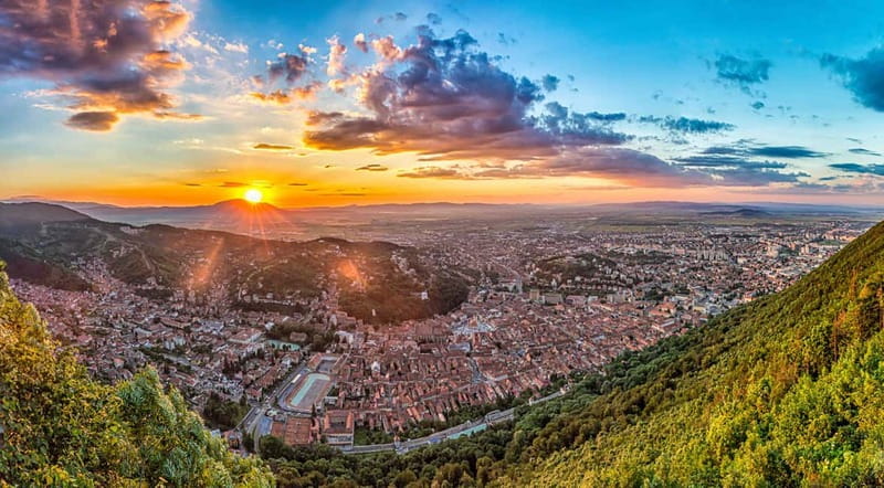 Bucharest: Day Trip to Bear Sanctuary, Bran Castle & Brasov - Key moments that make this day trip worth it