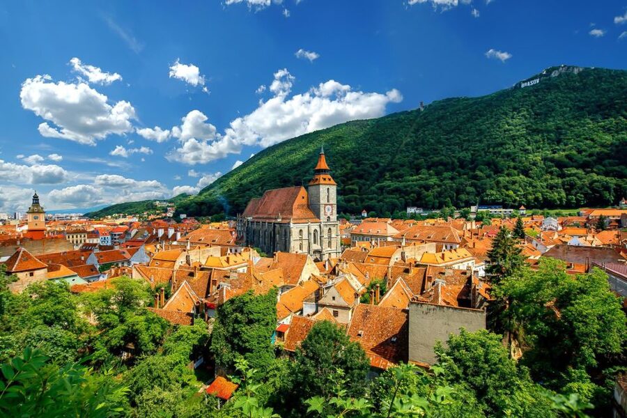 Bucharest: Day Trip to Dracula Castle, Peles Castle & Brașov - Why a Bucharest Day Trip to Dracula and Peleș Castles Works