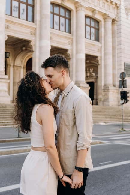 Bucharest: Essential Photo Session in the Charming Streets - The photo deliverables: what you actually receive
