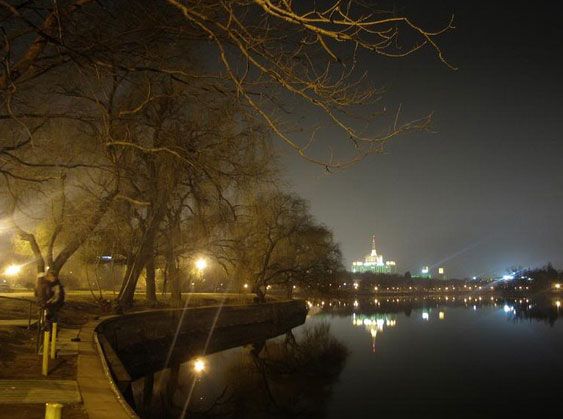 Bucharest Evening Tour and Traditional Dinner - How the guide changes the value of the tour