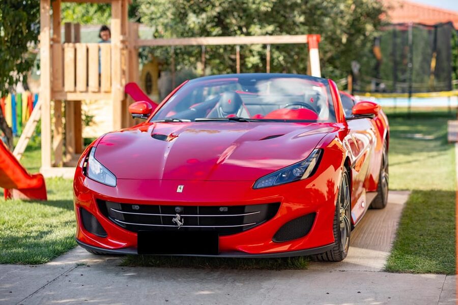 Bucharest: Ferrari Driving Experience - MEDIUM 30min - The 30 minutes, stop by stop: Piața Constituției to Piața Unirii