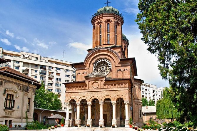 Bucharest Half a Day Bike Tour - Meeting at Strada Operetei 12 and getting rolling at 10:00
