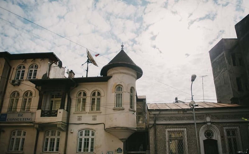 Bucharest: Hidden Gems 2.5-Hour Walking Tour - Covrig Stop, Romanian Street Food With a Backstory