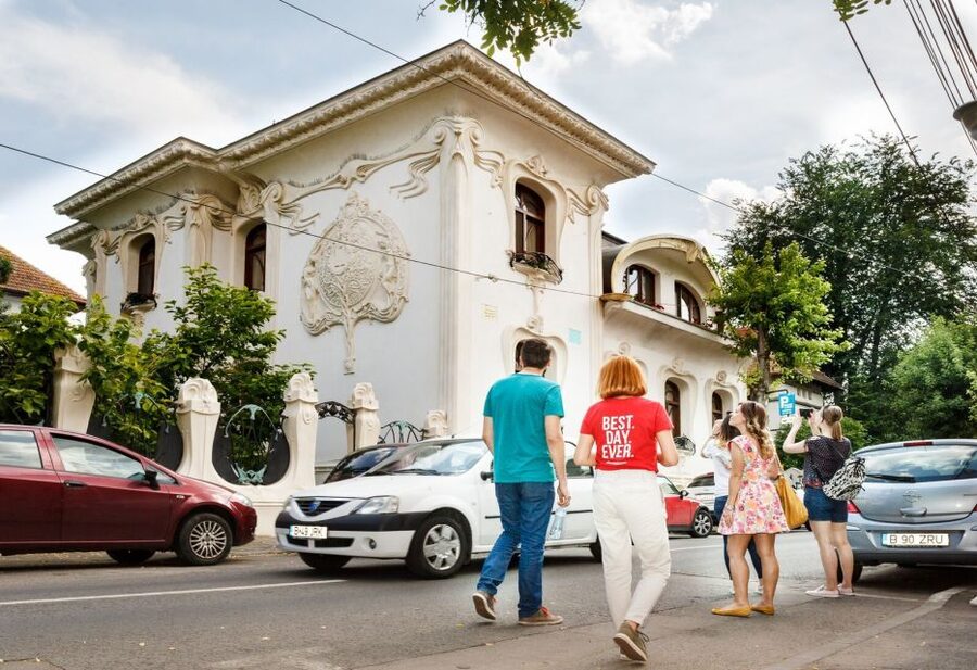 Bucharest: Hidden Gems 2.5-Hour Walking Tour - Ioanid Block and Icoanei Mahalla, a Photogenic Finale