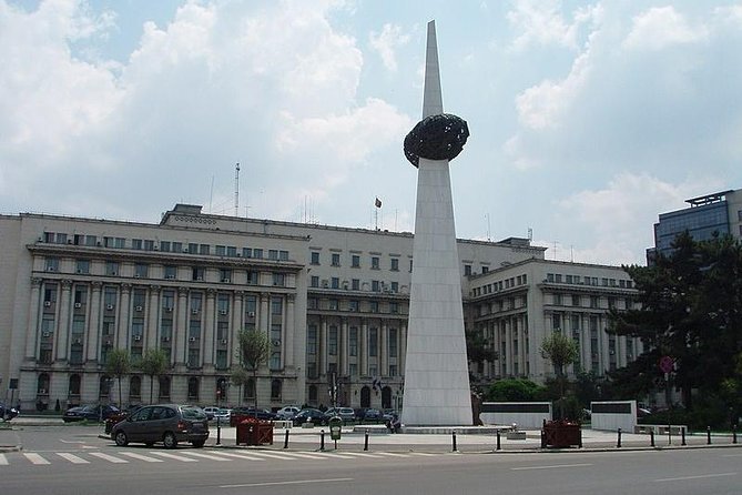 Bucharest Highlights Bike Tour - Piaka Revolukiei and Ceaușescu’s last speech