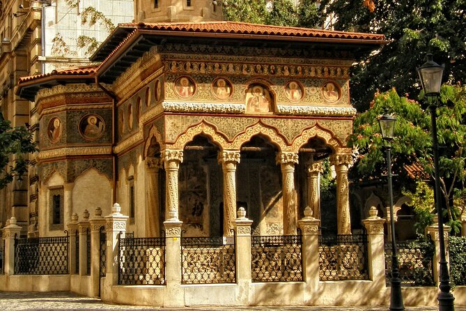 Bucharest Highlights Walking Tour - Where you meet and how the walk is paced