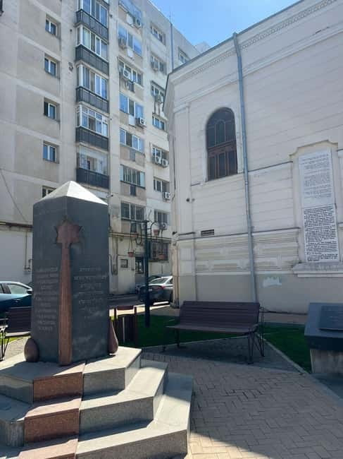 Bucharest: Jewish Heritage Private Walking Tour (group of 8) - Jewish streets and Jewish architects: noticing what you would otherwise miss
