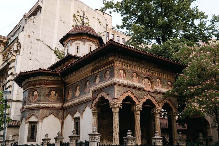 Bucharest: Local Food and History Tour - Café culture and coffee, with stories that link past to present