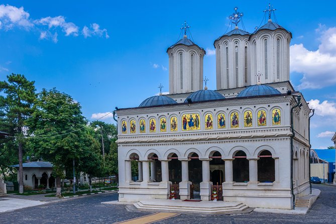 Bucharest Must See Walking Tour - The Macca Villacrosse Passage and BNR Palace, where architecture tells economics