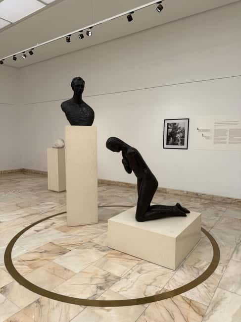 Bucharest: National Museum of Art of Romania Guided Tour - Who should book this Bucharest art tour