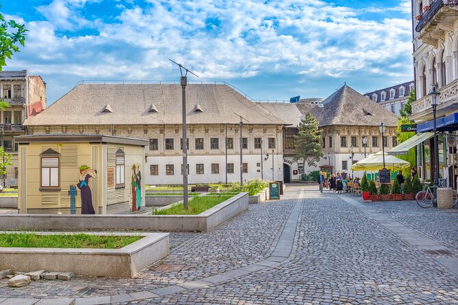 Bucharest one day tour with Parliament Palace and Village Museum - Timing, weather, and small practical tips that matter