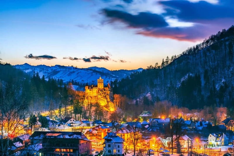Bucharest: Peles & Dracula's Castle and Brasov Full-Day Trip - Peleș Castle in Sinaia: royal rooms, art, and that fairy-tale look