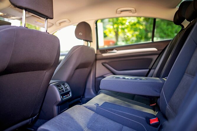 Bucharest Private Airport Transfer - Getting to your hotel: 20 to 50 minutes depending on traffic