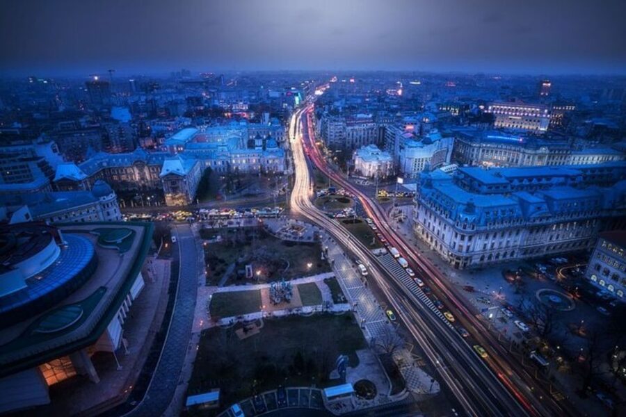 Bucharest: Private Walking Tour With A Guide (Private Tour) - Meeting in Bucharest: hotel pickup, central meet points, and finish flexibility