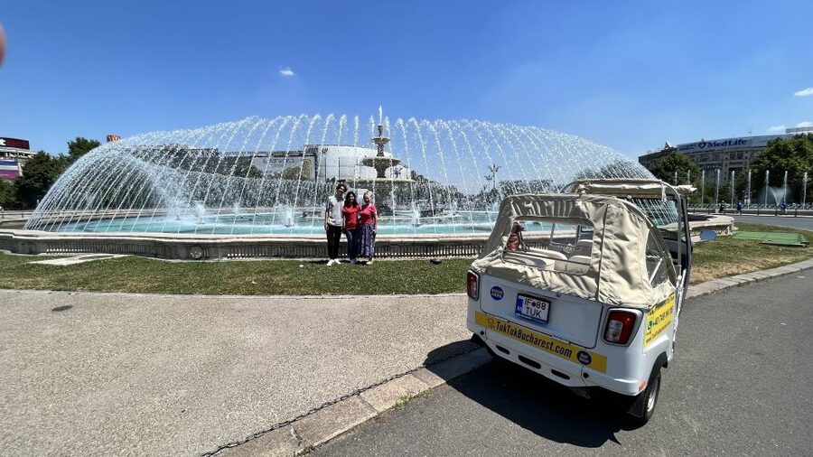 Bucharest: Romantic Tuk Tuk Tour with miniBAR - Calea Victoriei and the squares where Bucharest tells its story