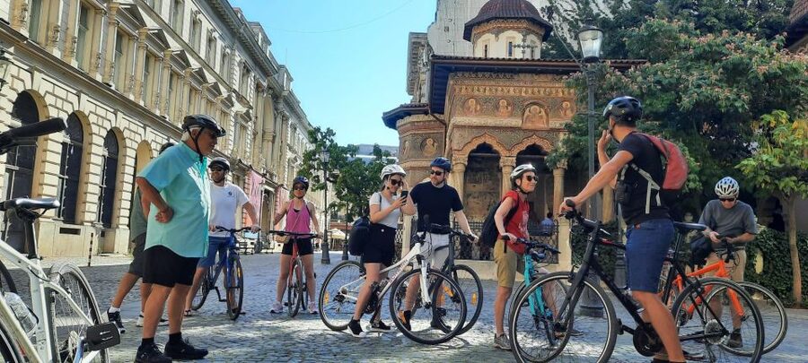 Bucharest Sightseeing Tour - Victoria Boulevard: where the city’s big story becomes visible