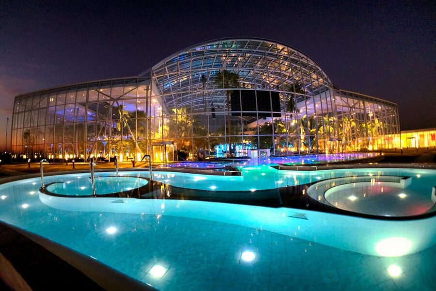 Bucharest: Therme Bucharest Spa Day with Luxury Transfer - Therme Bucharest arrival: gardens, palms, and your first decisions