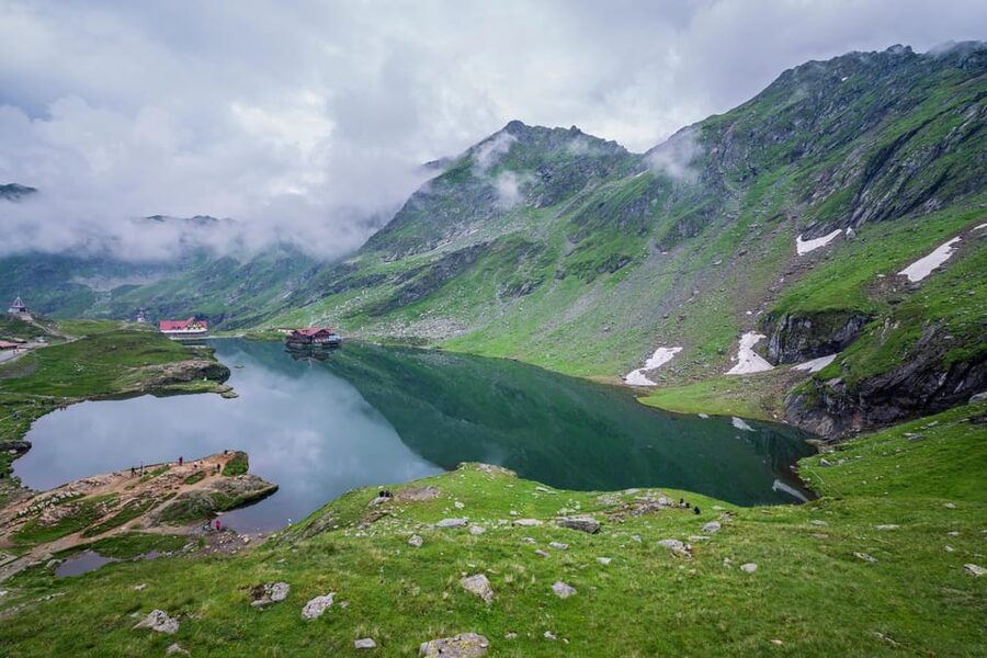 Bucharest: Top Gear Road and Wild Brown Bears Day Trip - Vidraru Dam, Romania’s 166 m arch engineering stop