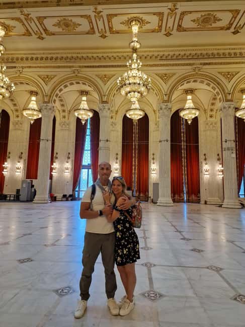 Bucharest: tour in the Parliament in Italian+exterior visit with guide - Who this tour fits best (and who should rethink it)