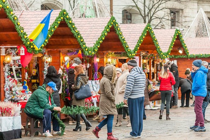 Bucharest: Tour of Christmas traditions & decorations - Stop 4: Constitution Square and the Palace of Parliament market with 5 million lights (final 1 hour)