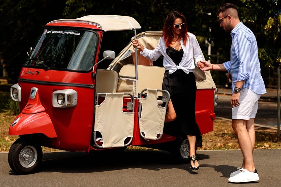 Bucharest Tuk Tuk City Tour - Back to Ceaușescu, then onward to Dimitrie Gusti National Village Museum