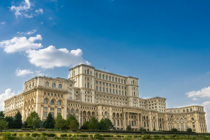 Bucharest Under Communism: Life, Terror & Hope - Unirii Square and Victory of Socialism Boulevard: where the city got a makeover