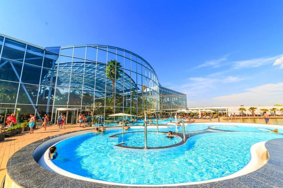 Bucuresti: Therme Bucharest Evening Entry Ticket & Transfer - Children at Therme, and why this ticket is still workable for families