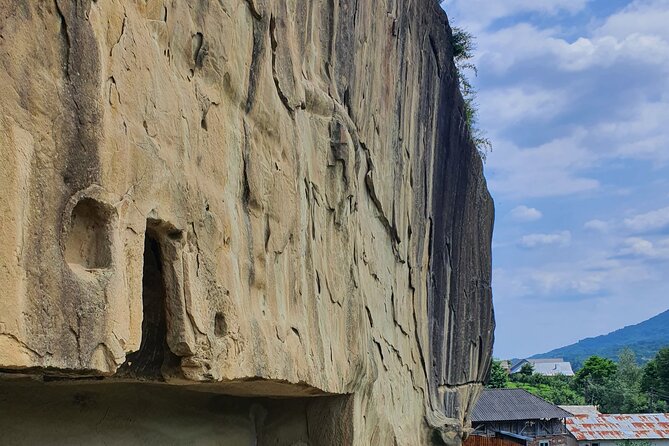 Bulgaria Day Trip - Private Tour from Bucharest - Veliko Tarnavo & Arbanasi - The Best Fit: Who This Veliko Tarnovo and Arbanasi Tour Suits